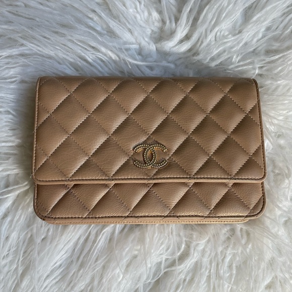 Authentic Chanel WOC - Picture 2 of 14